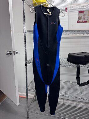 LLBean Womens vertex WetSuit. Size 14